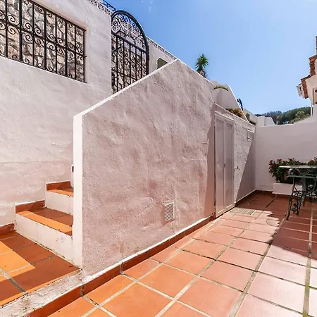 128 - Beautiful Townhouse With Pool, Benalmadena