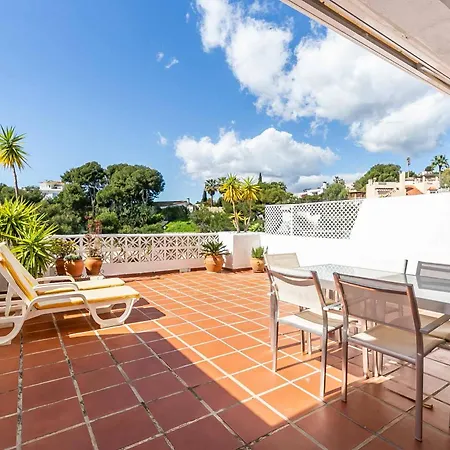128 - Beautiful Townhouse With Pool, Apartment *