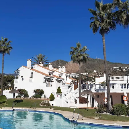 Apartment 128 - Beautiful Townhouse With Pool,