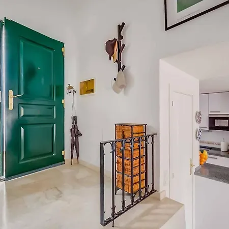 128 - Beautiful Townhouse With Pool, Benalmadena