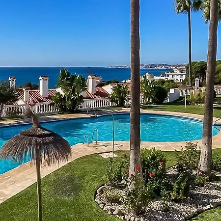 128 - Beautiful Townhouse With Pool, Apartment *