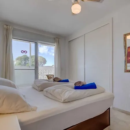 128 - Beautiful Townhouse With Pool, Apartment Benalmadena