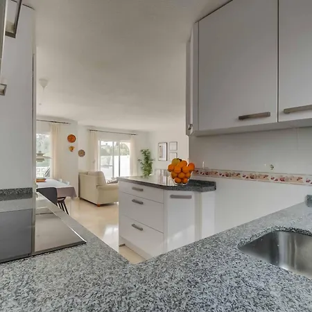 Apartament 128 - Beautiful Townhouse With Pool, Benalmádena