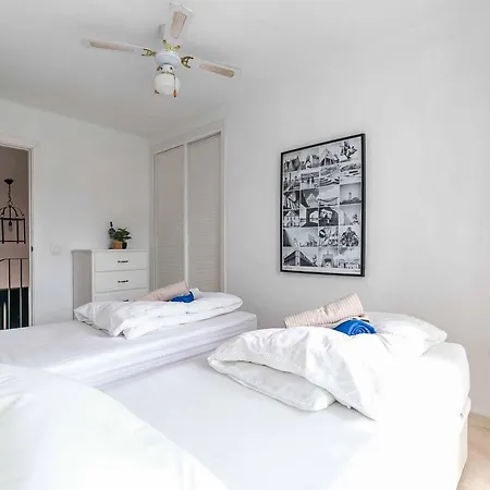 128 - Beautiful Townhouse With Pool, *