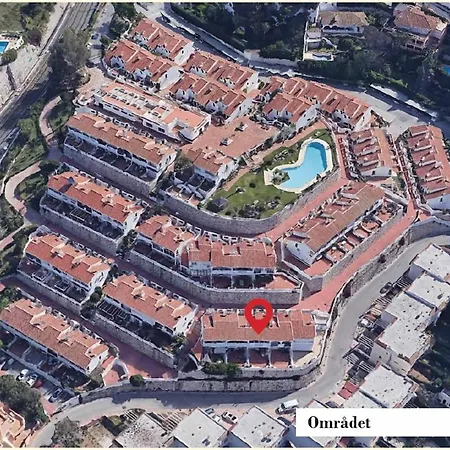 128 - Beautiful Townhouse With Pool, Apartament *